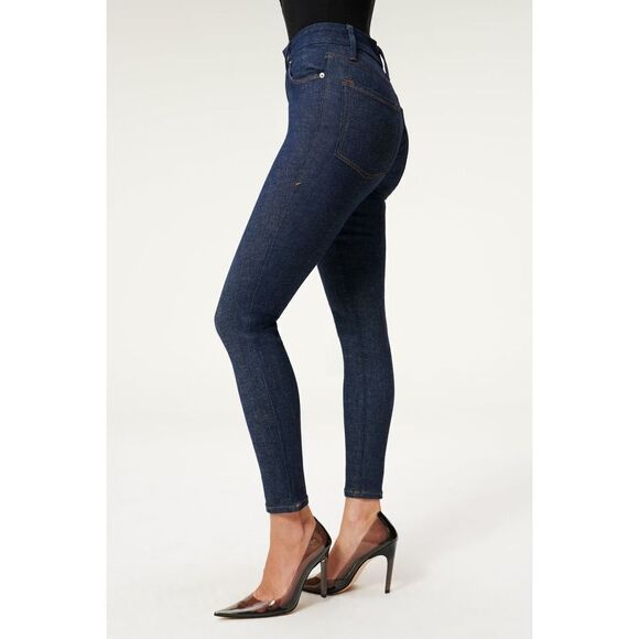 ✨ALWAYS FITS GOOD LEGS✨ - Picture 4 of 11